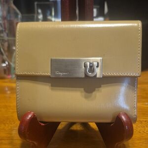 Salvatore ferragamo wallet
